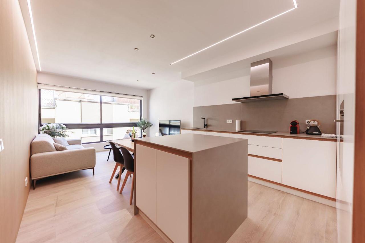 ז'ירונה Bravissimo Centre, Modern 2-Bedroom Apartment מראה חיצוני תמונה