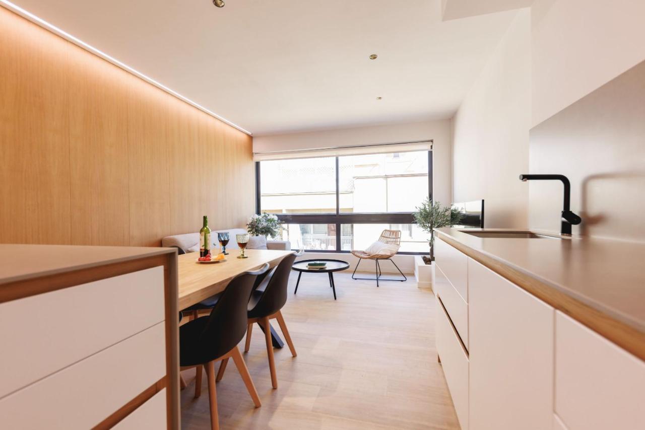 ז'ירונה Bravissimo Centre, Modern 2-Bedroom Apartment מראה חיצוני תמונה