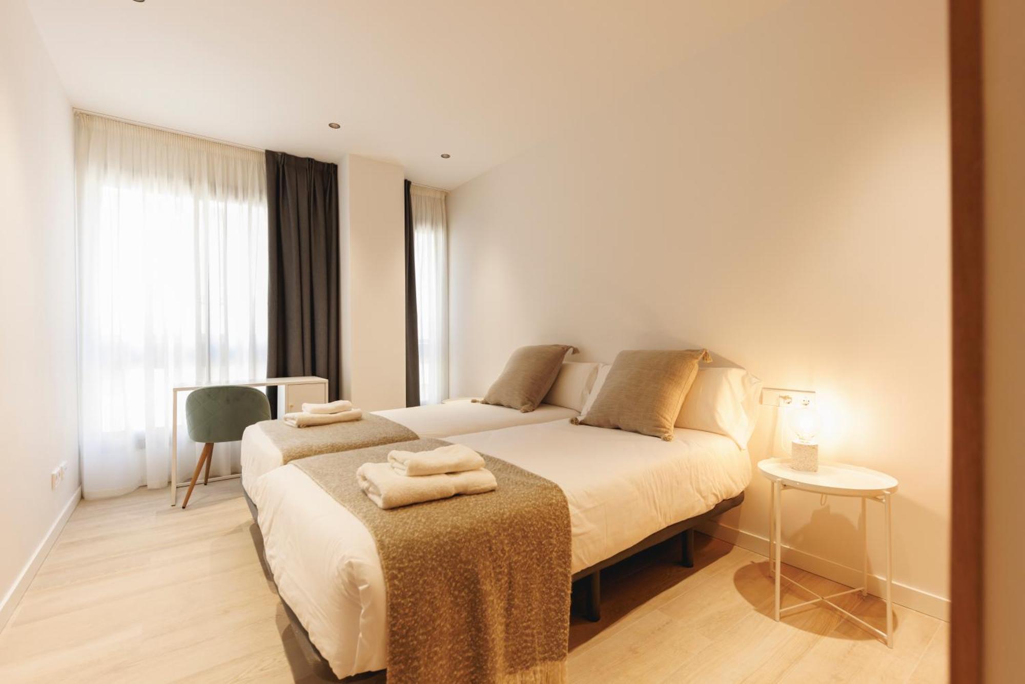 ז'ירונה Bravissimo Centre, Modern 2-Bedroom Apartment מראה חיצוני תמונה